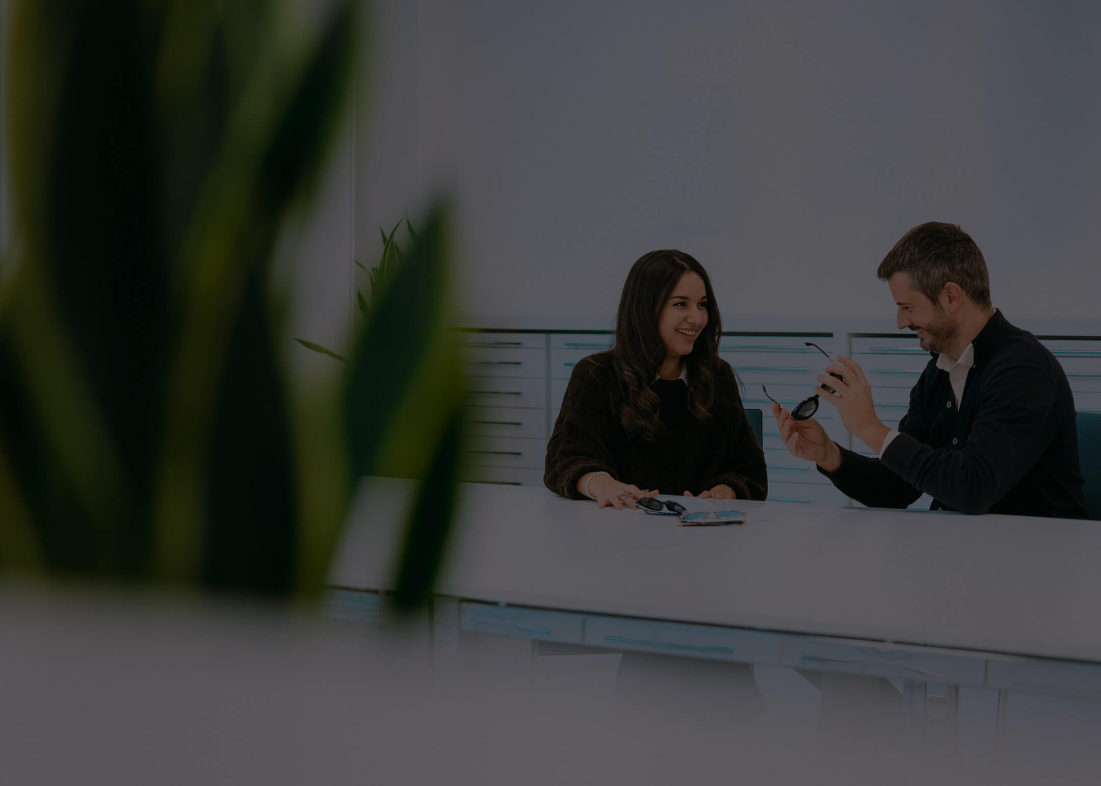 00-derigopeople-sezioneimpegno-modal-bg-desktop